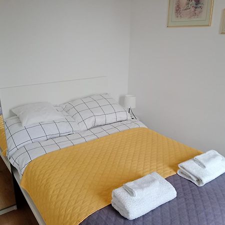 Apartament Dwupokojowy Ostrowiec Świętokrzyski Eksteriør billede
